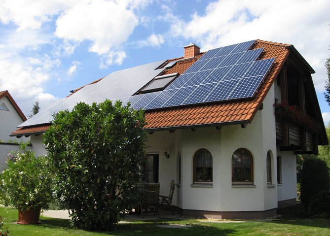 一般家庭安装太阳能光伏发电系统常见问题解答?