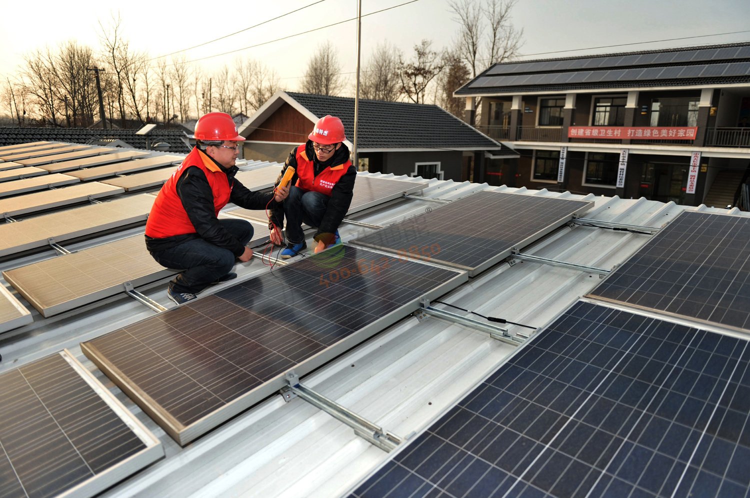 �ֲ�ʽ̫���ܹ������վ�ĳ���ά���뱣��